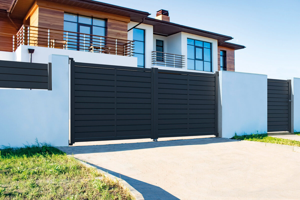 Portail battant sur mesure gris